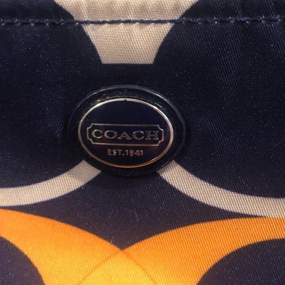 Coach Signature Travel Cosmetic Makeup Bag - Picture 4 of 10